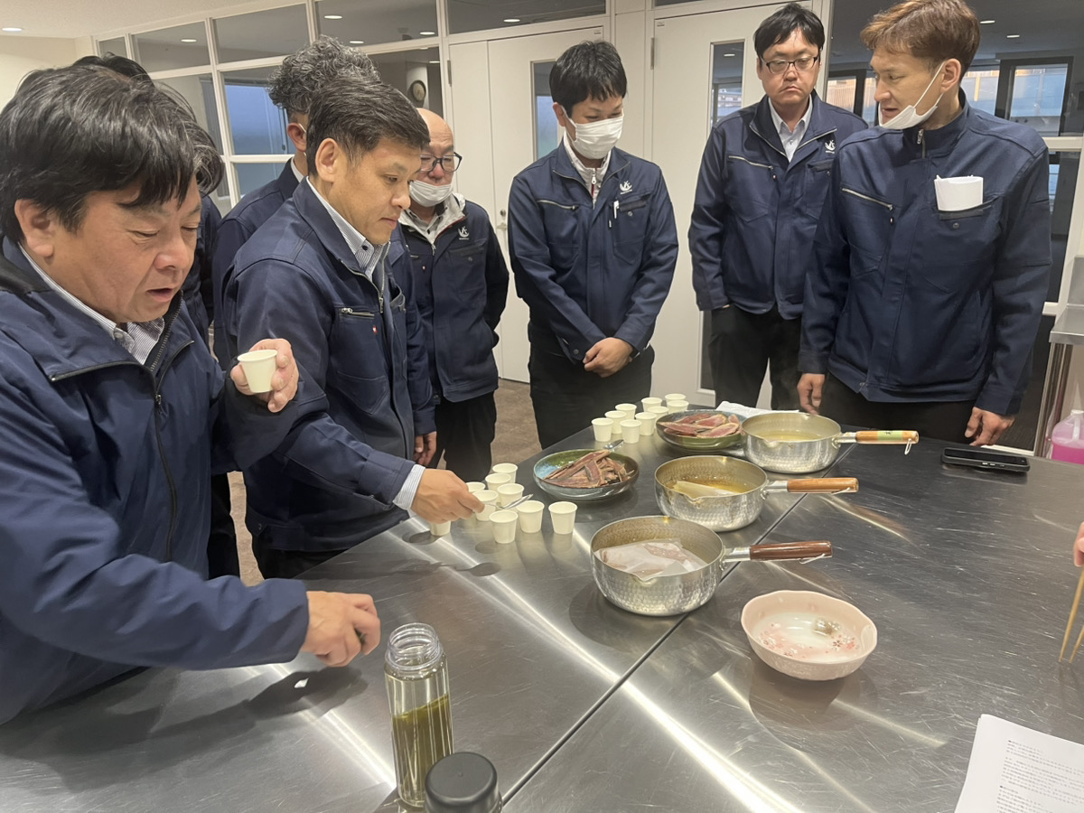 お出汁の勉強会を実施しました